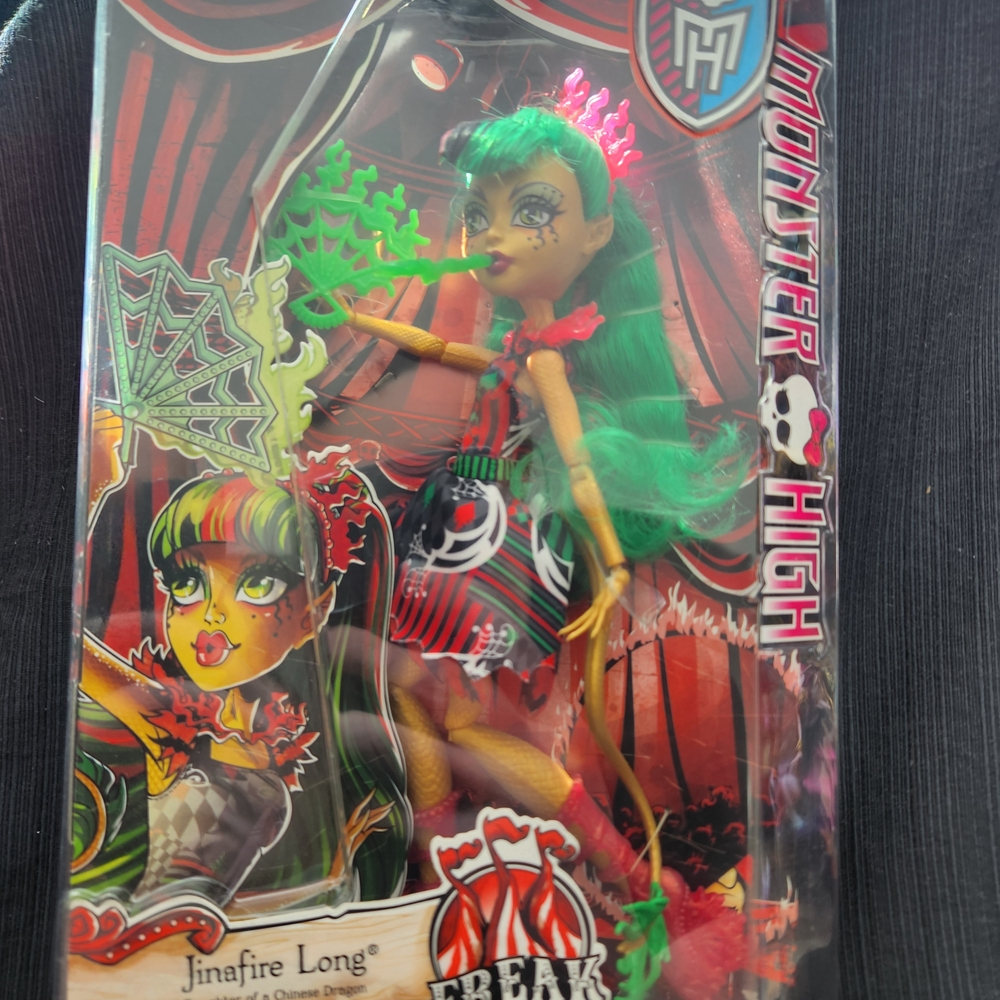 Monster High Jinafire Long Freak Du Chic Doll (2015) New in Box